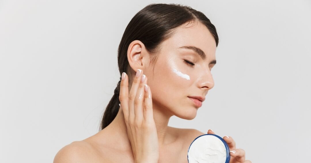 apakah boleh setelah cuci muka langsung pakai moisturizer