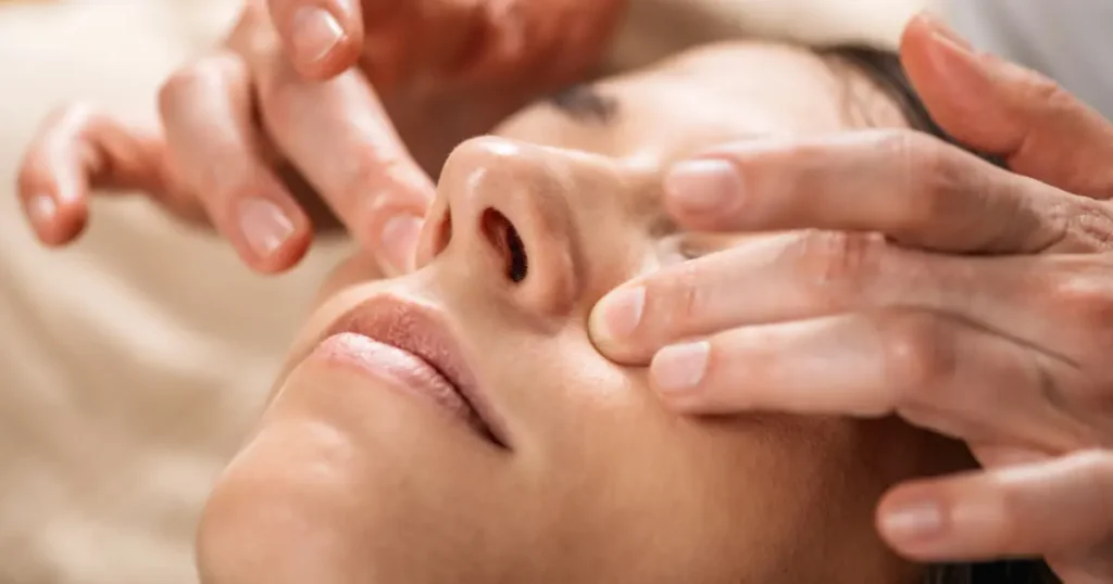 totok wajah seperti apa